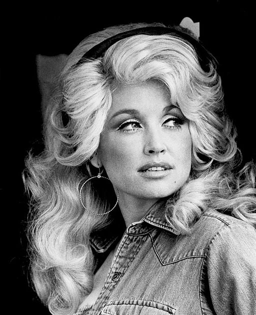 publicity photo of dolly parton in the early 1970s
