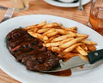 South 40, Steak Frites