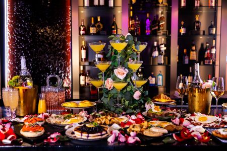Champagne & Chocolate, Daily Brunch
